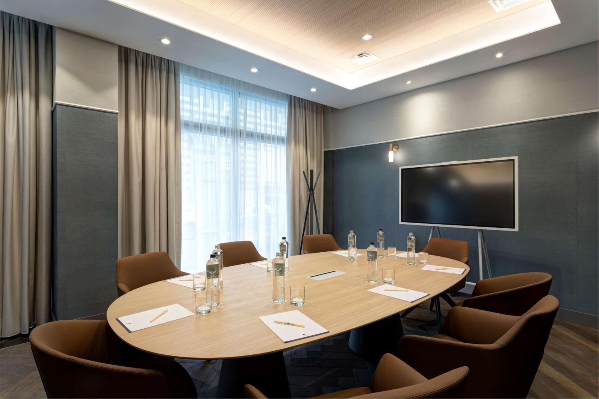 Hotel Doubletree By Hilton Rome Monti Esterno foto