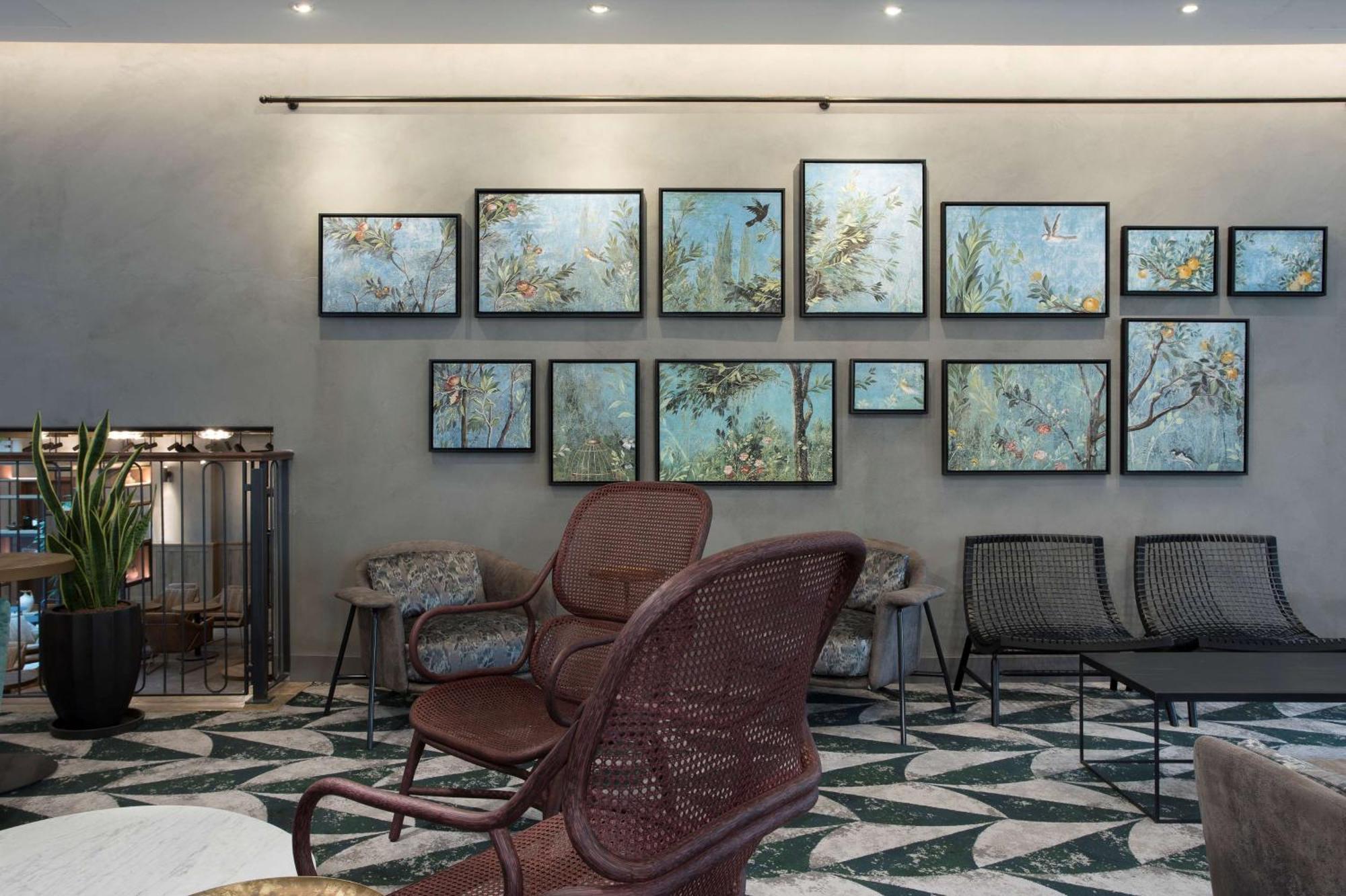 Hotel Doubletree By Hilton Rome Monti Esterno foto