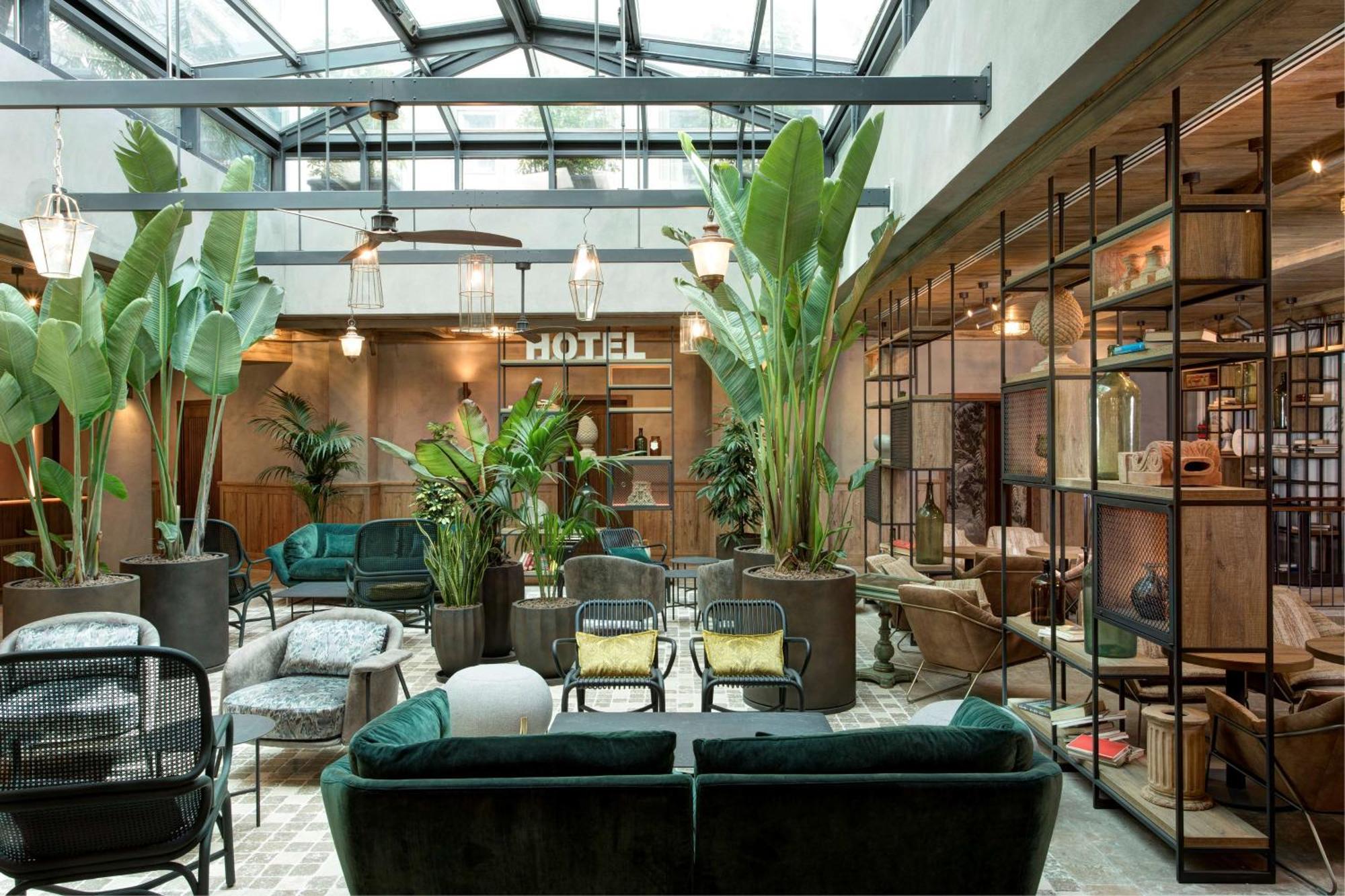 Hotel Doubletree By Hilton Rome Monti Esterno foto